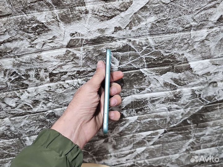 iPhone 11, 256 ГБ