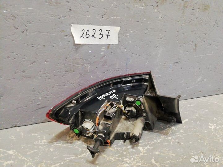 Фонарь правый Renault Arkana