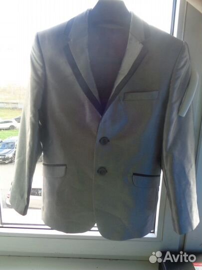 Костюм серебристый на рост 128-134