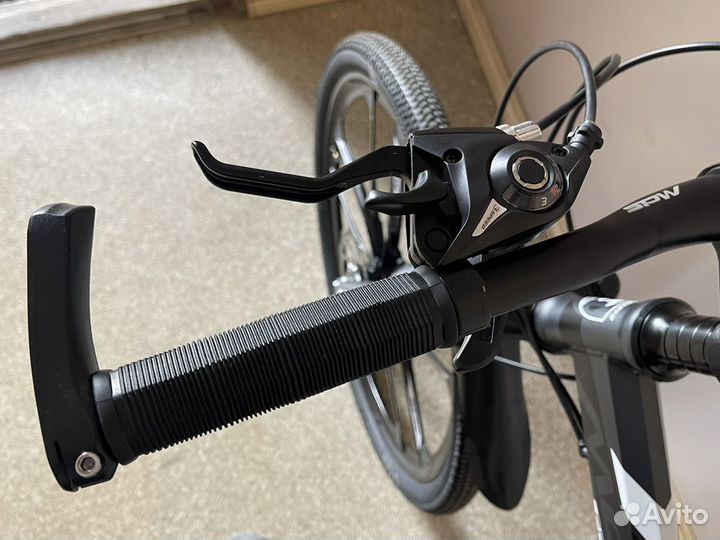 Велосипед на литых дисках