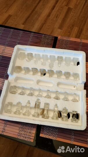 Шахматы стеклянные