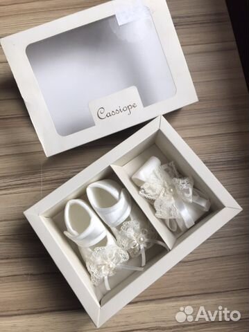 Набор для новорожденной (тапочки и повязка)