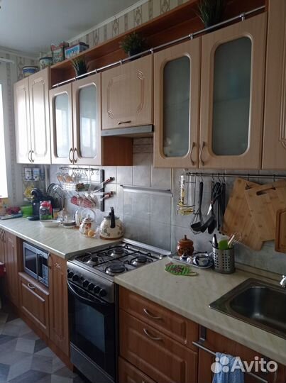 Продам кухонный гарнитур бу