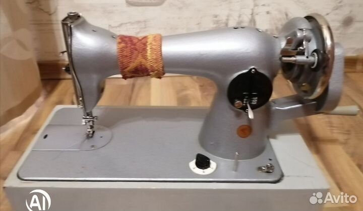 Швейная машинка подольская ручная