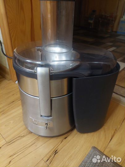 Соковыжималка Kenwood JE 810