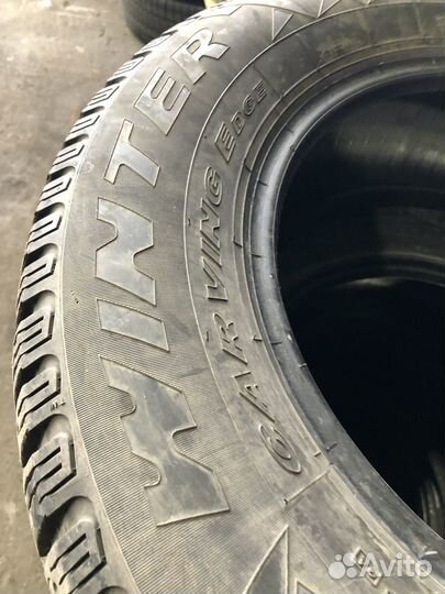 Pirelli Winter Carving Edge 215/70 R16