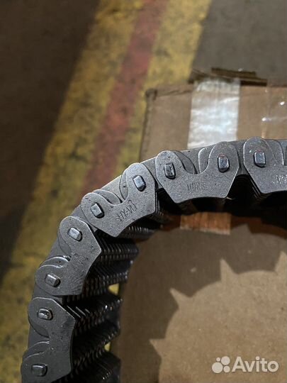 Цепь раздатки эскалейд