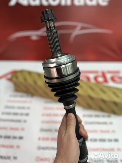 Привод сборе Toyota Camry v70 2.5 левый