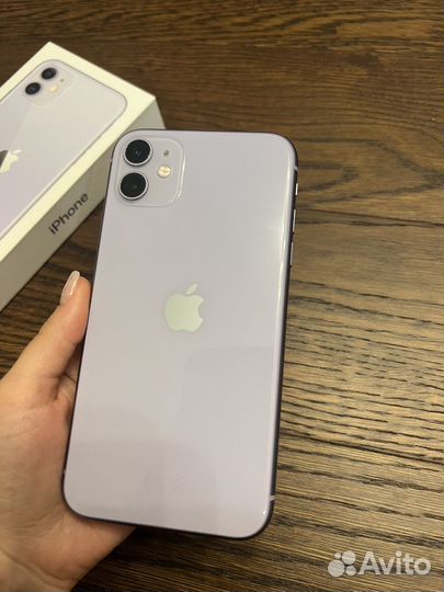 Телефон iPhone 11