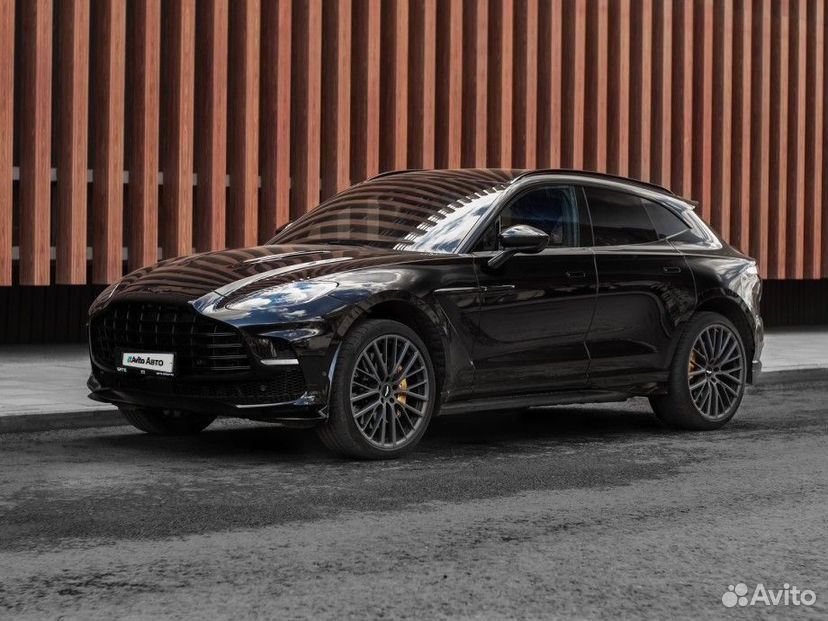 Aston Martin DBX 4.0 AT, 2023, 18 200 км