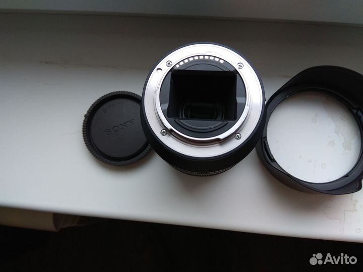 Объектив Sony FE 28-70