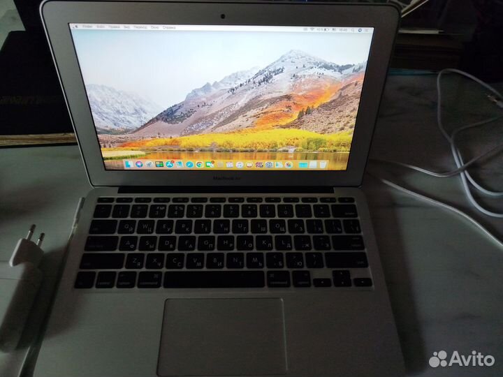 Apple MacBook Air 11 2011