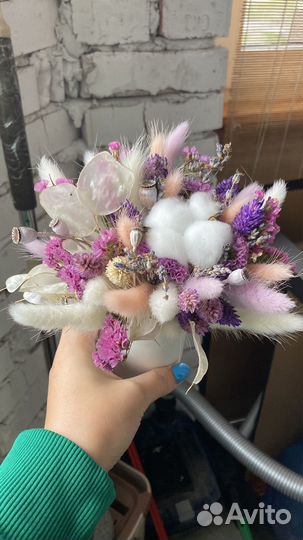 Букет из сухоцветов в кашпо