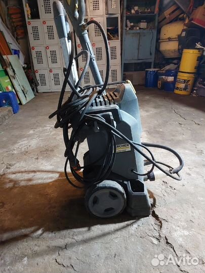 Мойка высокого давления karcher