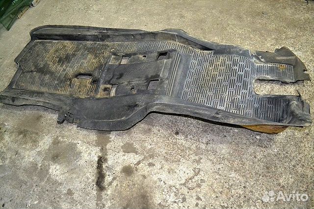 Коврик для ног левый scania P-series (01.04)