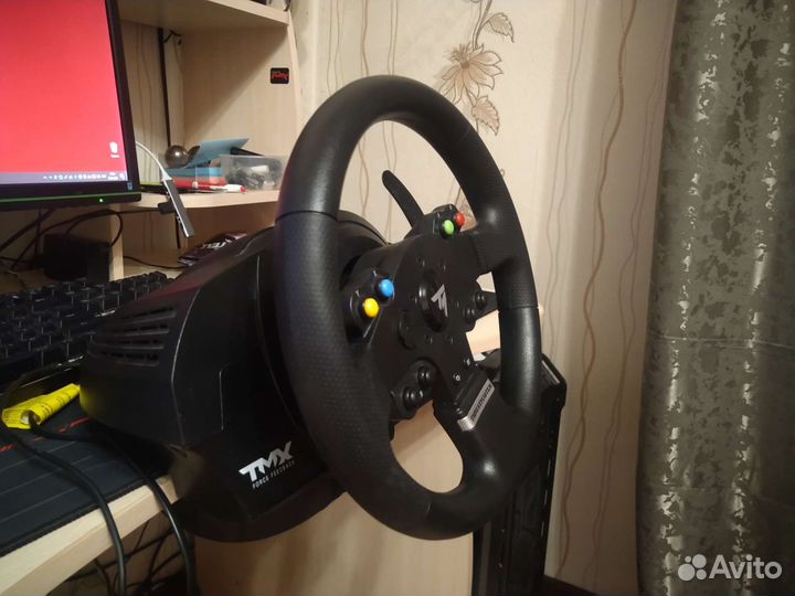 Игровой руль с педалями для пк