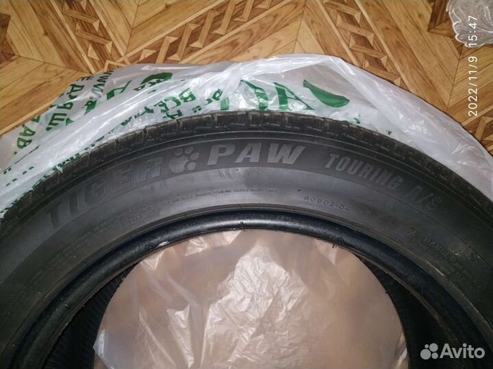 Uniroyal Tiger Paw Touring 215/55 R17