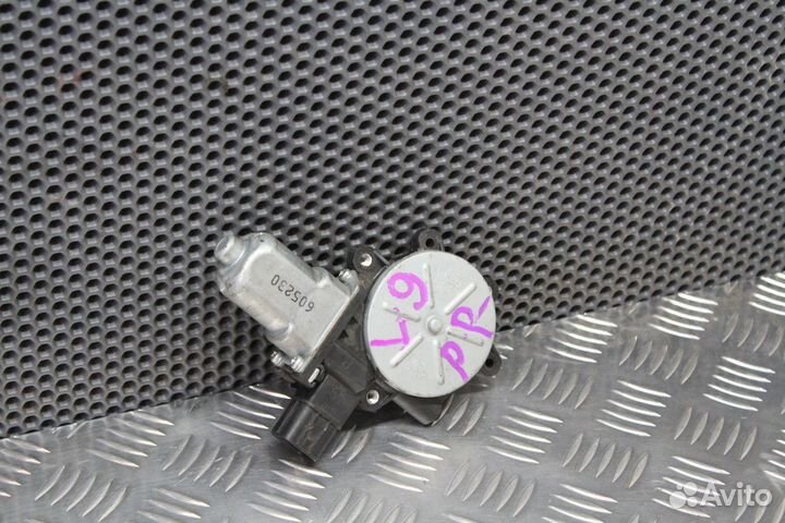 Моторчик стеклоодъемника Mitsubishi Lancer 9