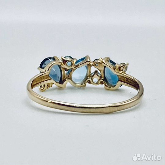 Золотое кольцо с топазом