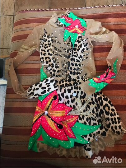 Гимнастический купальник