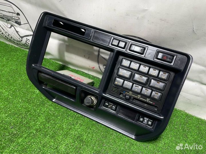 Блок управления климат-контролем Toyota Land