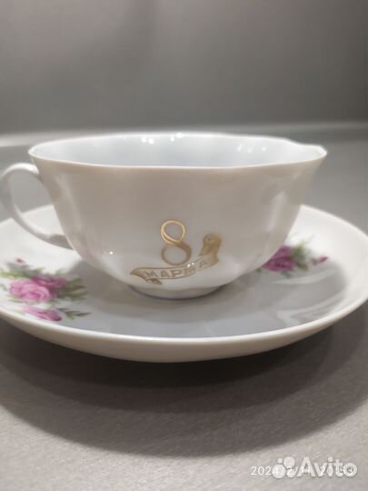 Фарфоровая чашка с блюдцем СССР