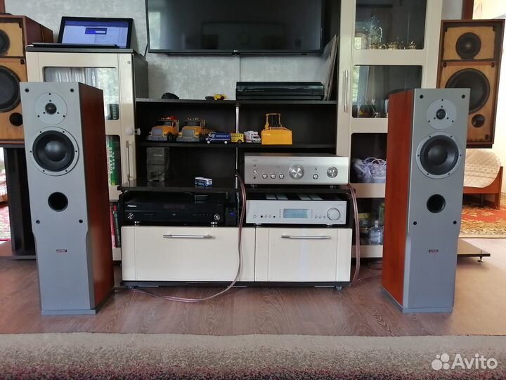 Hi Fi напольная акустика Dynaudio Audience 62