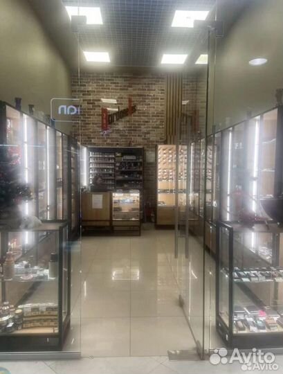 Продавец консультант ТЦ Мегамаг