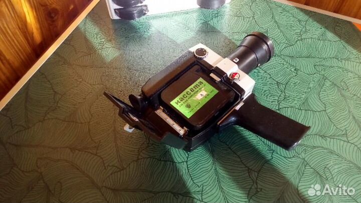 Кинокамера кварц 1х8с 2