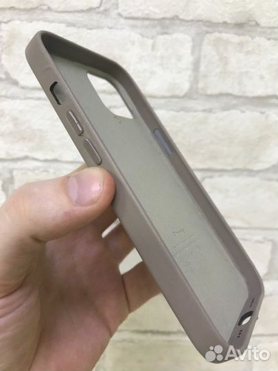 Кожаный чехол iPhone 13