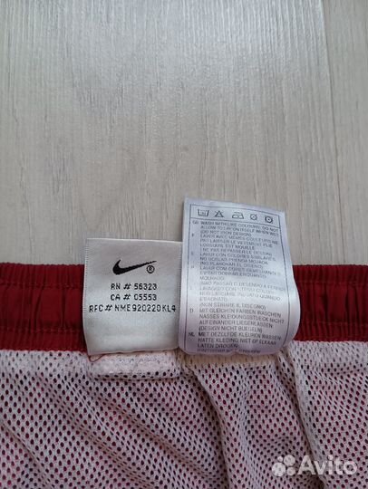 Винтажные нейлоновые шорты Nike 90-х оригинал