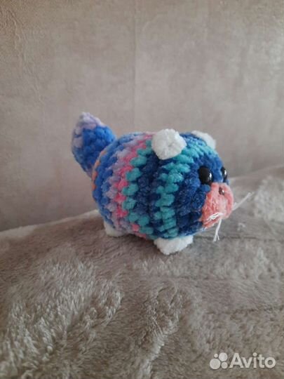 Котики-игрушки ручная вязка