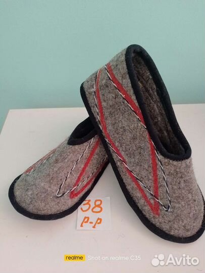 Тапочки и чуни войлочные ручной работы