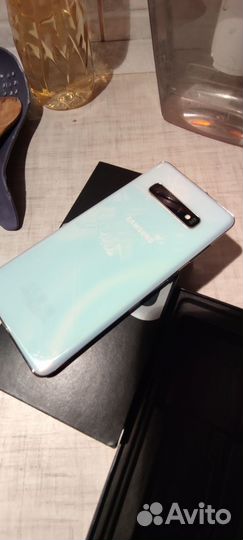 Samsung Galaxy S10+, 8/128 ГБ