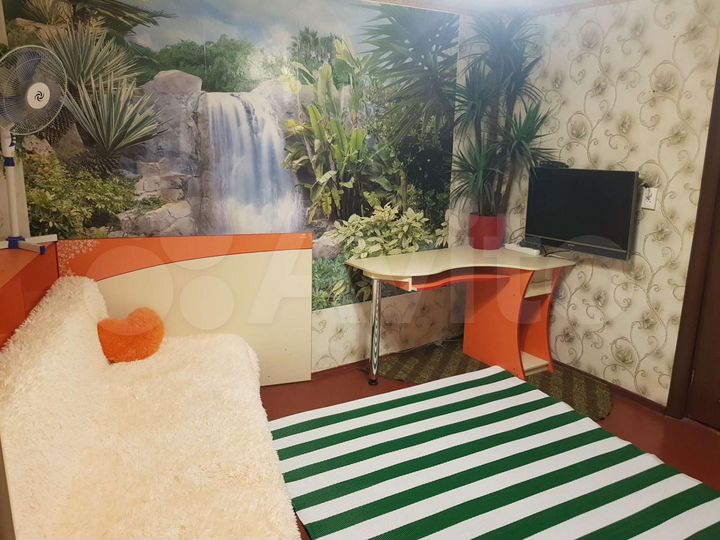 2-к. квартира, 50 м², 1/1 эт.