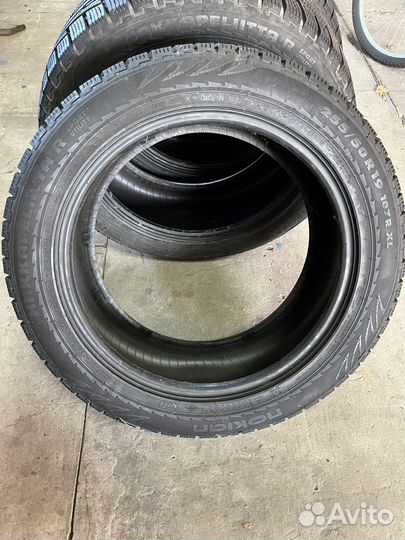 Nokian Tyres Hakkapeliitta R 255/50 R19 107R