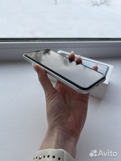 iPhone Xr, 128 ГБ