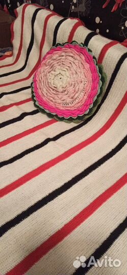 Плед вязаный ручной работы