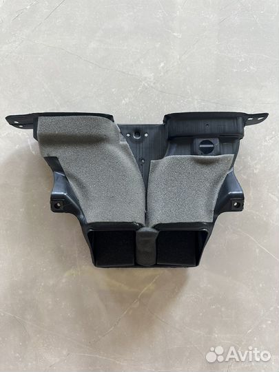 Центральный воздуховод lexus is 3