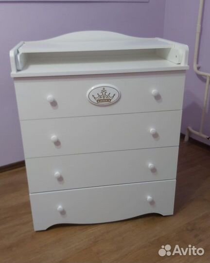 Кровать с маятником