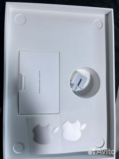 Корбка apple macbook air