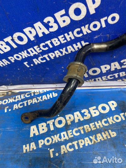 Передний стабилизатор Mitsubishi Lancer Cedia