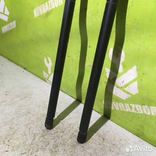 Амортизатор двери багажника Форд Фокус 1