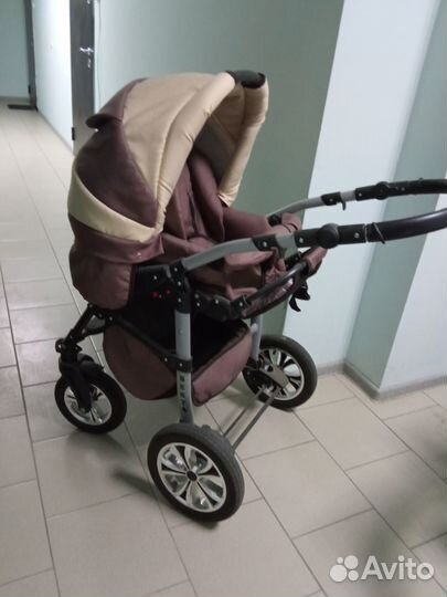Продаётся детская коляска, 3 в 1
