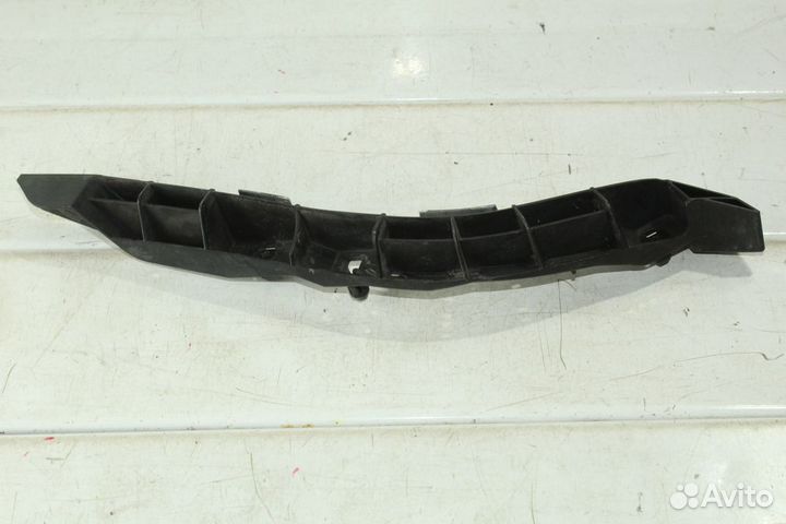 Клипса бампера subaru forester SG5 FR/RH (рест)