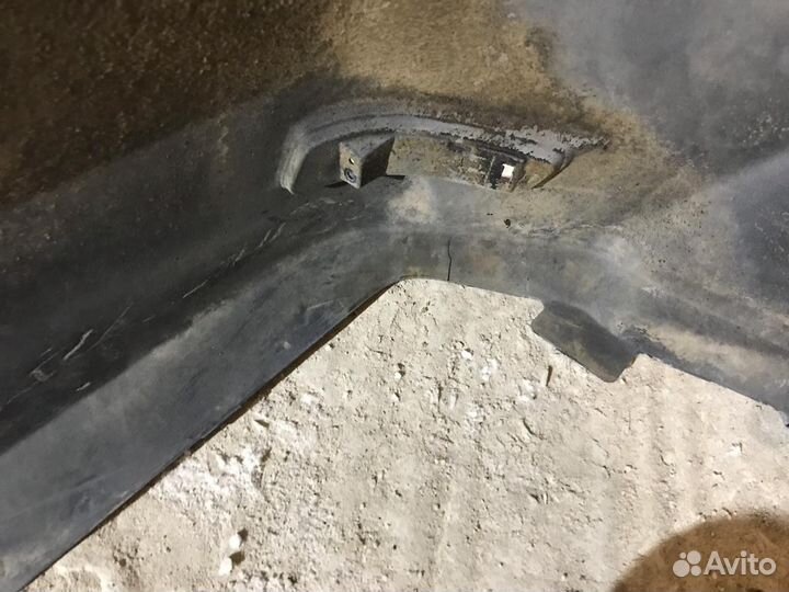 Toyota Corolla e180 с 2013 года бампер