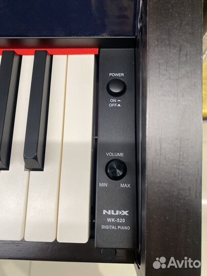 Nux WK520 Цифровое пианино