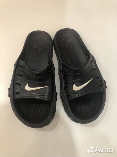 Шлеки-сланцы Nike