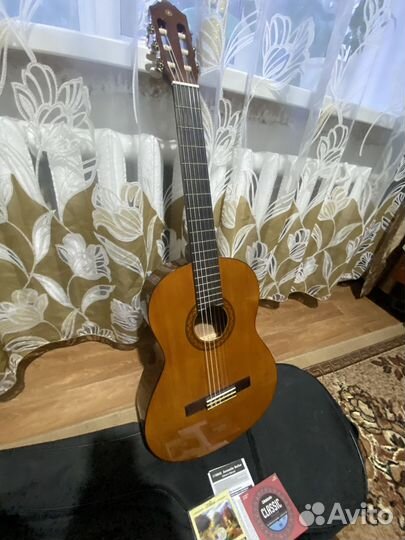 Гитара Yamaha c40
