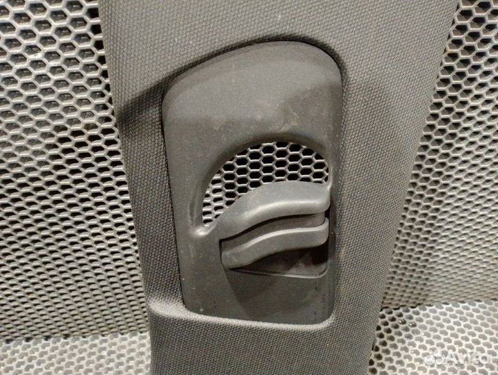 Накладка стойки левая Audi A4 B9 DES 2.0 TDI 2017